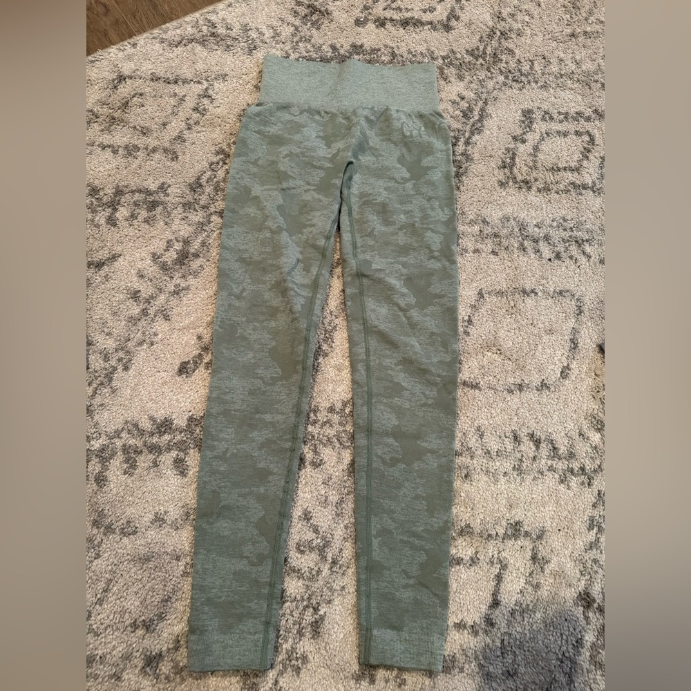 Green camo Gymshark leggings
